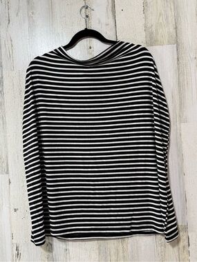 Milk Snob Black & White Striped NO Sleeve Top Nursing Car Seat Cover Up